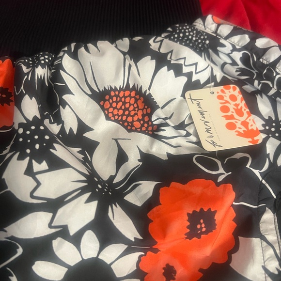 FREE PEOPLE | Floral Black and Daisy Print Women's Shorts | Large | NEW - Picture 5 of 5